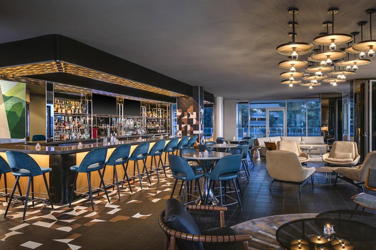 The Westin At The Woodlands Hotell Exteriör bild